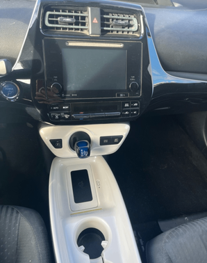 2016 Toyota Prius Four Touring