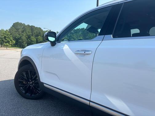 White 2021 Kia Telluride SX