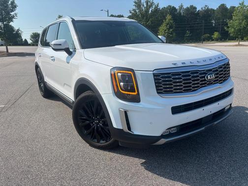 White 2021 Kia Telluride SX