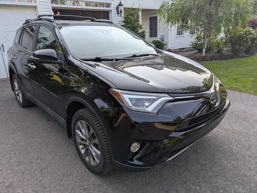 2017 Toyota RAV4 Limited