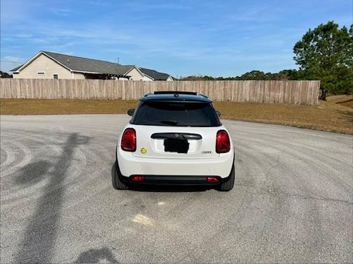 2024 MINI SE Hardtop Cooper