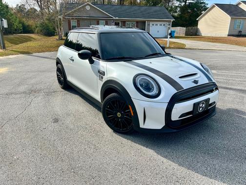 2024 MINI SE Hardtop Cooper