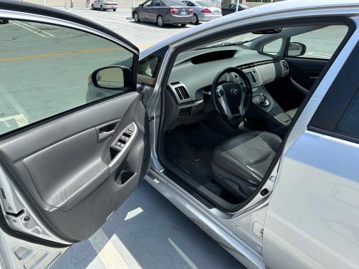 2010 Toyota Prius I