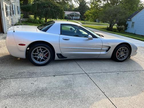 Silver 2001 Chevrolet Corvette Z06