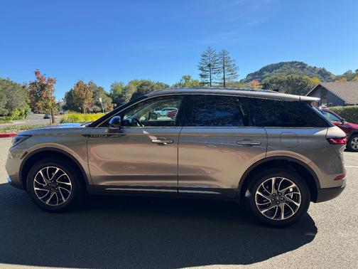 2020 Lincoln Corsair Standard