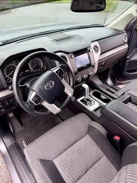 2014 Toyota Tundra SR5