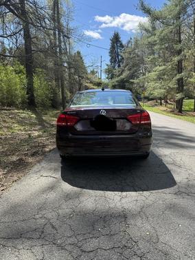 Red 2013 Volkswagen Passat 2.5 SE