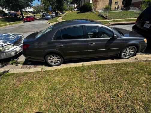 Gray 2008 Toyota Avalon Limited