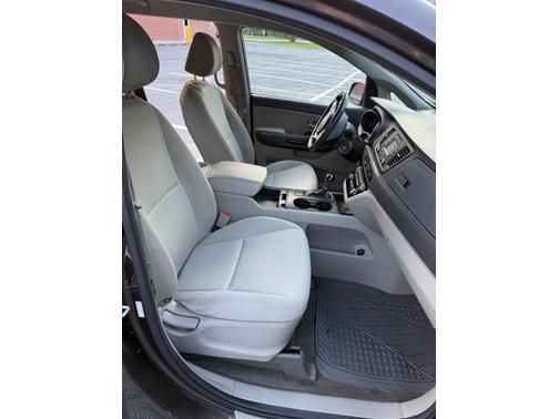 2015 Kia Sedona LX