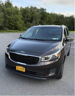 2015 Kia Sedona LX