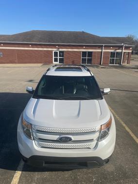 White 2014 Ford Explorer Limited