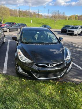 Black 2014 Hyundai ELANTRA SE