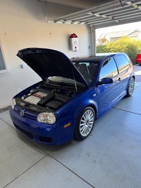 2004 Volkswagen R32 Base