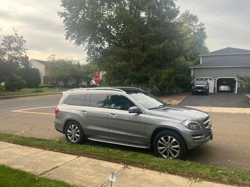 Gray 2014 Mercedes-Benz GL-Class GL 450 4MATIC