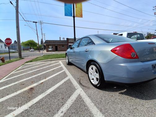 Blue 2009 Pontiac G6 Base