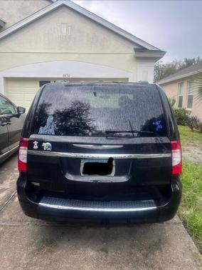 Black 2013 Chrysler Town & Country Touring