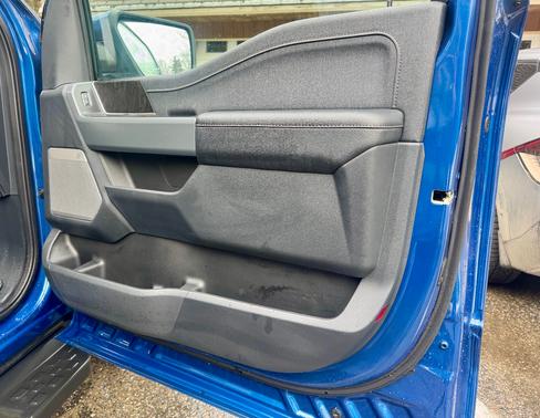 2022 Ford F-150 Lightning LARIAT