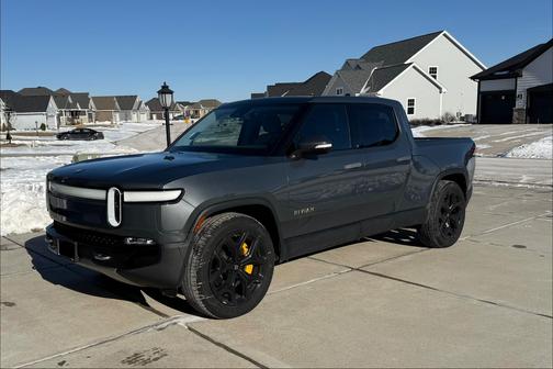 2023 Rivian R1T Adventure Quad-Motor Large Package