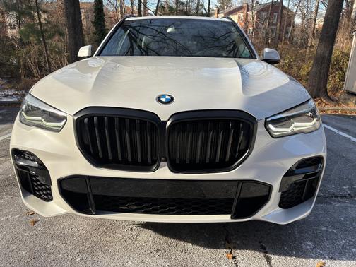 White 2022 BMW X5 xDrive40i