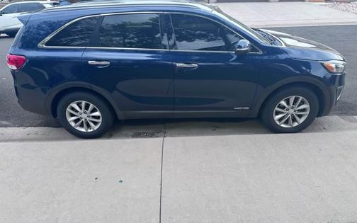 2017 Kia Sorento LX