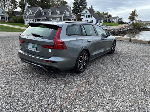 2021 Volvo V60 Recharge Plug-In Hybrid T8 Polestar