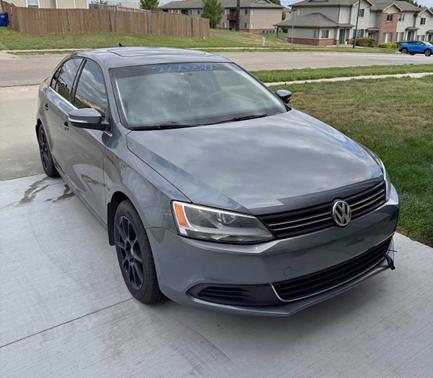 Gray 2014 Volkswagen Jetta TDI