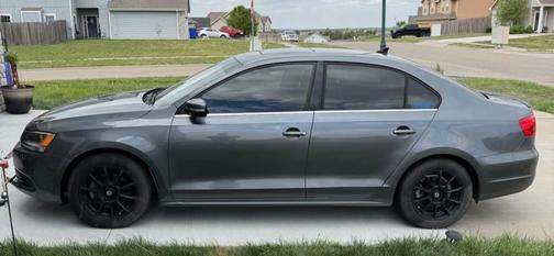 Gray 2014 Volkswagen Jetta TDI