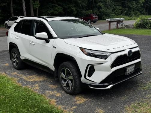 2022 Toyota RAV4 Prime SE