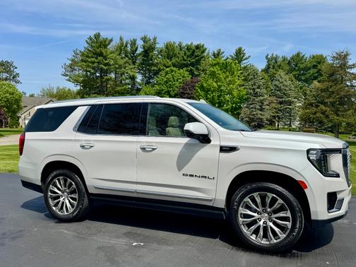White 2021 GMC Yukon Denali