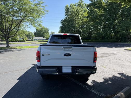 White 2017 Ford F-150 Lariat