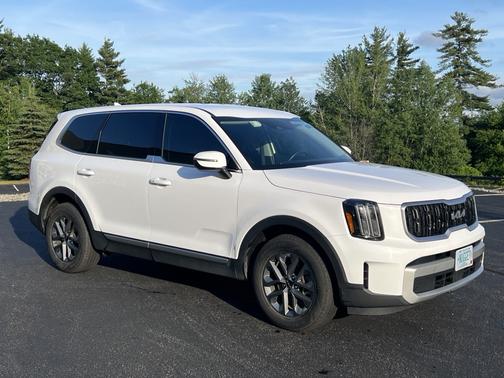 2023 Kia Telluride LX