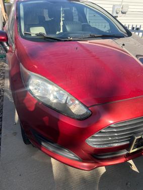 Red 2014 Ford Fiesta SE