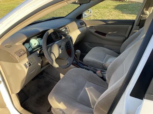 2003 Toyota Corolla LE
