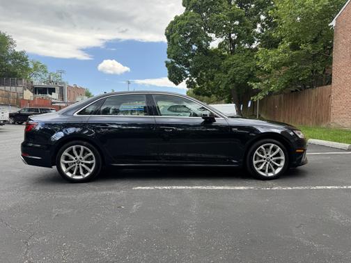 2019 Audi A4 Premium Plus