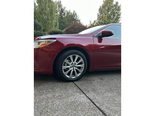 2016 Toyota Camry XLE