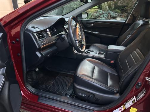 2016 Toyota Camry XLE