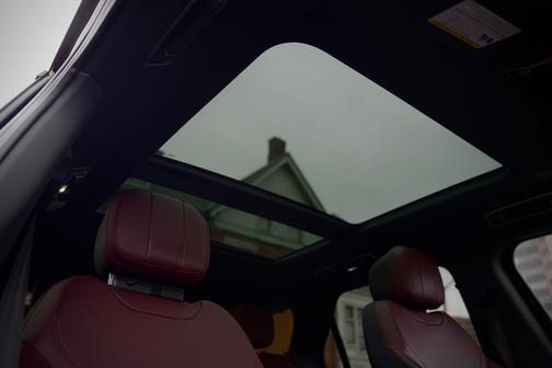 Black 2023 Land Rover Range Rover Sport P400 SE Dynamic