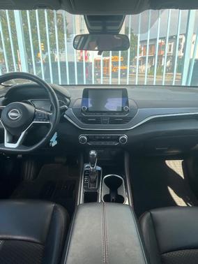 White 2024 Nissan Altima 2.5 SR