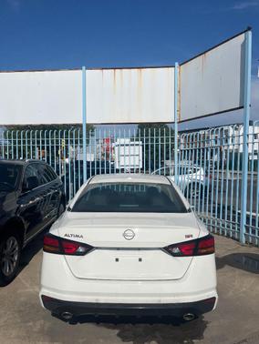 White 2024 Nissan Altima 2.5 SR