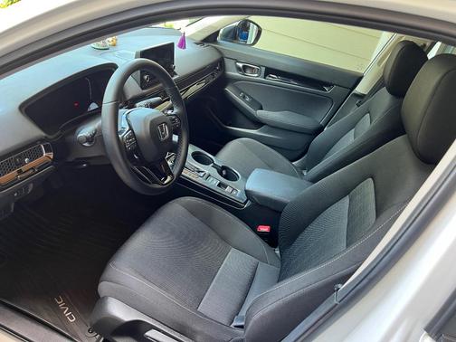 White 2023 Honda Civic EX
