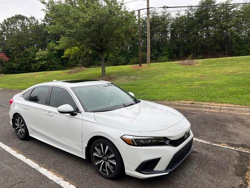 White 2023 Honda Civic EX
