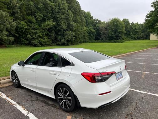 White 2023 Honda Civic EX