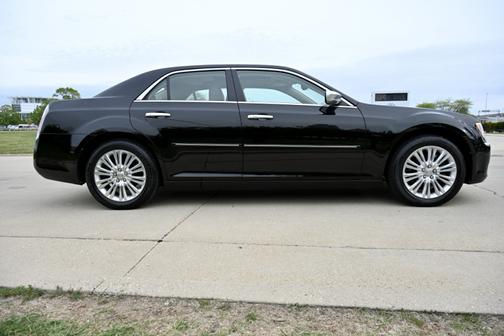 Black 2013 Chrysler 300C Luxury Series