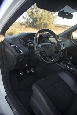 2017 Ford Focus RS Base