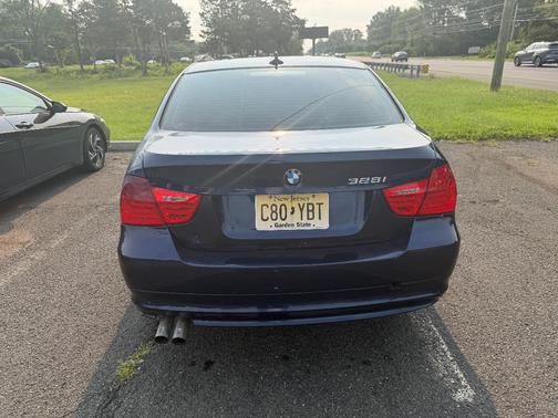 Blue 2011 BMW 328 i xDrive