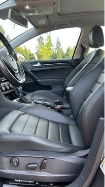 2016 Volkswagen Golf SportWagen TSI SEL 4-Door