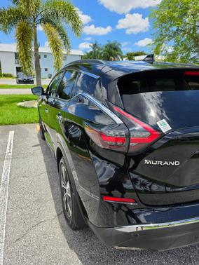 Black 2020 Nissan Murano SV