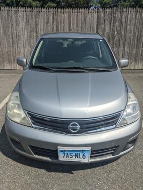 2010 Nissan Versa 1.8 S