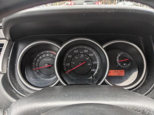 2010 Nissan Versa 1.8 S