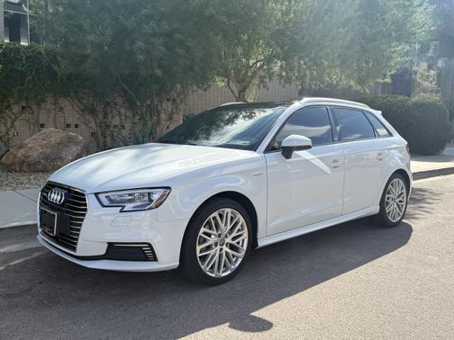 2018 Audi A3 e-tron 1.4T Tech Premium